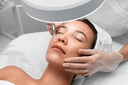 Comment la biorévitalisation peut-elle revitaliser votre peau ?
